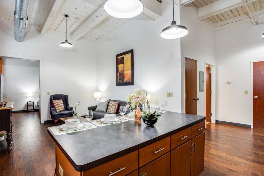 Appartement Centric Ny Style Loft W/King Bed à Rochester Extérieur photo